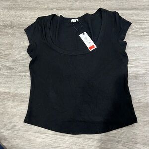 Garage NWT Pamela Scoop Neck Tee Ribbed Short Sleeve Black L